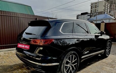 Volkswagen Touareg III, 2018 год, 5 450 000 рублей, 7 фотография