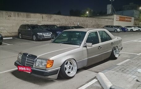 Mercedes-Benz E-Класс, 1992 год, 750 000 рублей, 11 фотография