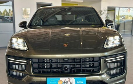 Porsche Cayenne III, 2024 год, 30 880 000 рублей, 2 фотография