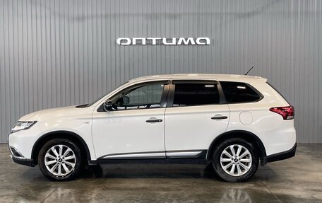 Mitsubishi Outlander III рестайлинг 3, 2015 год, 1 799 000 рублей, 8 фотография