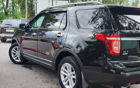 Ford Explorer VI, 2013 год, 1 850 000 рублей, 7 фотография