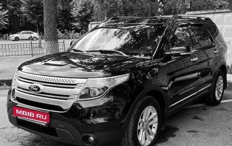 Ford Explorer VI, 2013 год, 1 850 000 рублей, 34 фотография