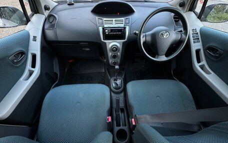 Toyota Vitz, 2005 год, 550 000 рублей, 4 фотография