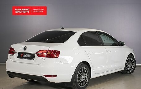 Volkswagen Jetta VI, 2011 год, 974 100 рублей, 2 фотография