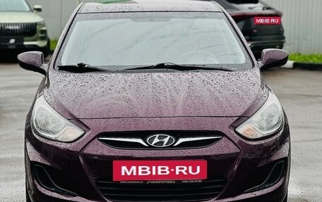 Hyundai Solaris II рестайлинг, 2012 год, 900 000 рублей, 2 фотография