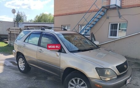 Lexus RX IV рестайлинг, 1999 год, 650 000 рублей, 2 фотография