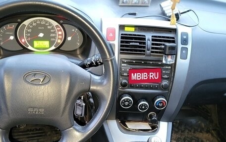 Hyundai Tucson III, 2008 год, 1 000 000 рублей, 5 фотография