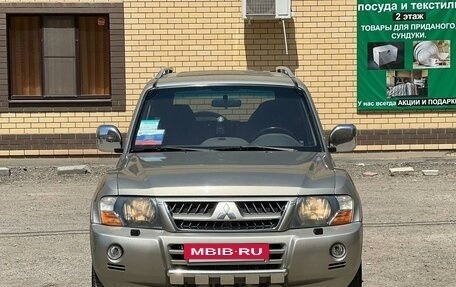 Mitsubishi Pajero IV, 2006 год, 1 400 000 рублей, 2 фотография