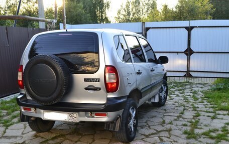 Chevrolet Niva I рестайлинг, 2006 год, 384 000 рублей, 3 фотография