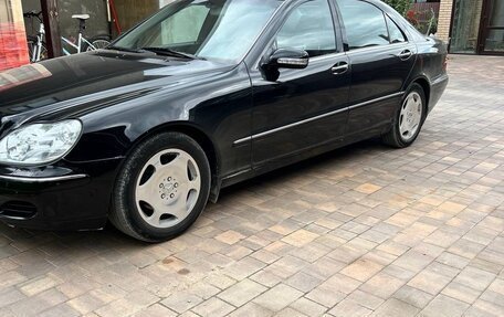 Mercedes-Benz S-Класс, 1999 год, 650 000 рублей, 2 фотография