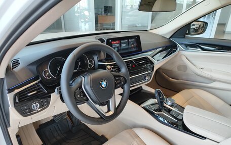 BMW 5 серия, 2017 год, 3 200 000 рублей, 31 фотография