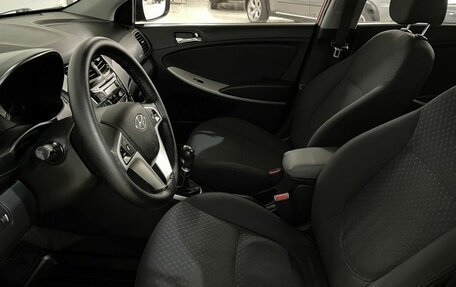 Hyundai Solaris II рестайлинг, 2011 год, 790 000 рублей, 12 фотография