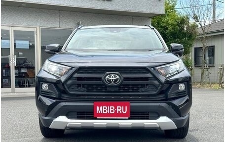 Toyota RAV4, 2020 год, 2 500 000 рублей, 2 фотография