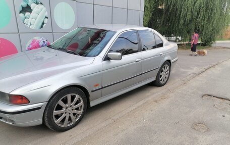 BMW 5 серия, 1998 год, 450 000 рублей, 9 фотография