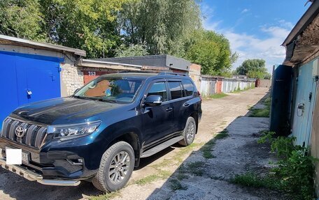 Toyota Land Cruiser Prado 150 рестайлинг 2, 2019 год, 7 300 000 рублей, 3 фотография