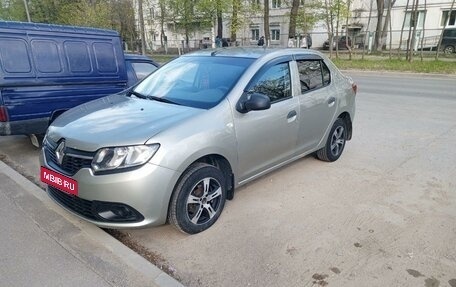 Renault Logan II, 2015 год, 725 000 рублей, 1 фотография