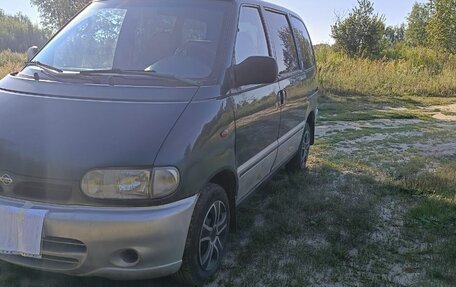 Nissan Serena I, 1998 год, 350 000 рублей, 1 фотография