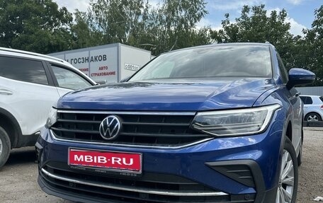 Volkswagen Tiguan II, 2021 год, 3 397 000 рублей, 1 фотография