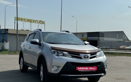 Toyota RAV4, 2014 год, 2 300 000 рублей, 4 фотография