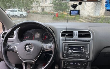 Volkswagen Polo VI (EU Market), 2017 год, 1 250 000 рублей, 7 фотография