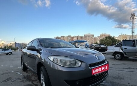 Renault Fluence I, 2010 год, 630 000 рублей, 2 фотография