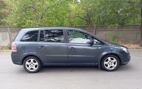 Opel Zafira B, 2007 год, 810 000 рублей, 3 фотография