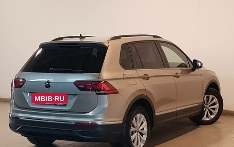 Volkswagen Tiguan II, 2021 год, 2 999 000 рублей, 5 фотография