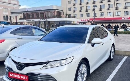 Toyota Camry, 2020 год, 3 650 000 рублей, 1 фотография