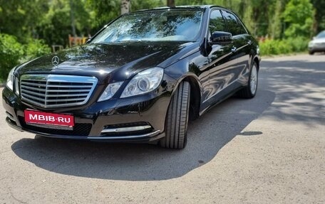 Mercedes-Benz E-Класс, 2012 год, 2 950 000 рублей, 1 фотография