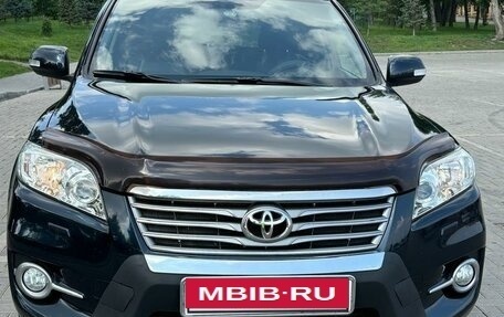 Toyota RAV4, 2011 год, 1 950 000 рублей, 2 фотография