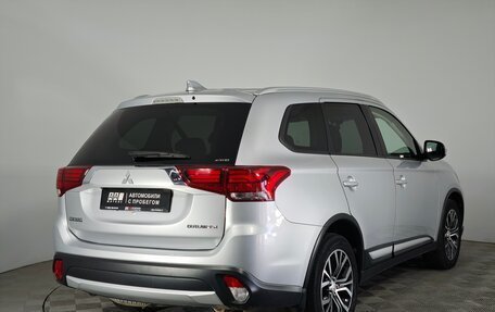 Mitsubishi Outlander III рестайлинг 3, 2018 год, 2 299 000 рублей, 5 фотография