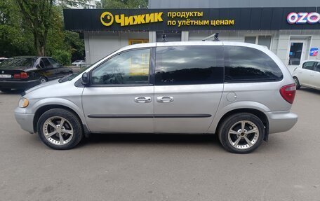 Chrysler Voyager IV, 2003 год, 399 999 рублей, 6 фотография