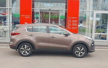 KIA Sportage IV рестайлинг, 2018 год, 2 299 000 рублей, 4 фотография