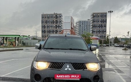 Mitsubishi L200 IV рестайлинг, 2008 год, 856 000 рублей, 2 фотография