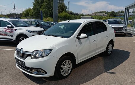 Renault Logan II, 2015 год, 784 000 рублей, 4 фотография