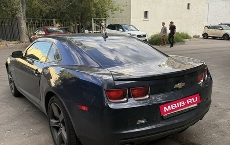 Chevrolet Camaro IV, 2010 год, 2 000 000 рублей, 3 фотография