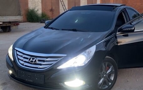 Hyundai Sonata VI, 2012 год, 1 520 000 рублей, 2 фотография