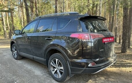 Toyota RAV4, 2015 год, 2 450 000 рублей, 7 фотография