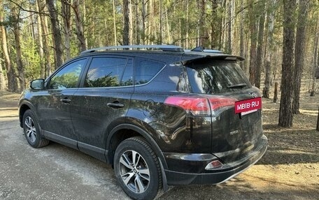 Toyota RAV4, 2015 год, 2 450 000 рублей, 8 фотография