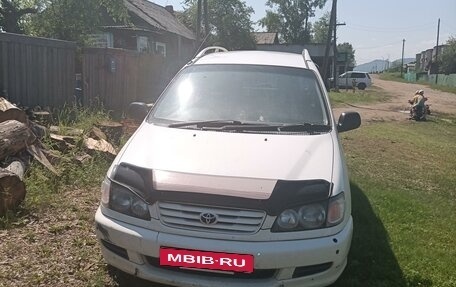 Toyota Ipsum II, 1996 год, 450 000 рублей, 1 фотография