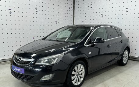 Opel Astra J, 2010 год, 749 000 рублей, 1 фотография