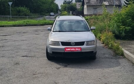 Volkswagen Passat B5+ рестайлинг, 1998 год, 300 000 рублей, 1 фотография