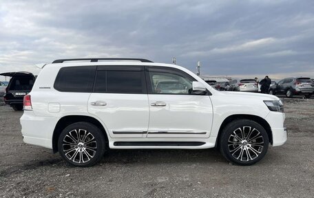 Toyota Land Cruiser 200, 2014 год, 4 850 000 рублей, 7 фотография