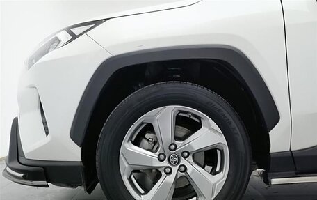 Toyota RAV4, 2020 год, 2 400 000 рублей, 11 фотография