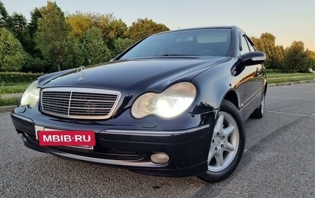 Mercedes-Benz C-Класс, 2001 год, 550 000 рублей, 2 фотография