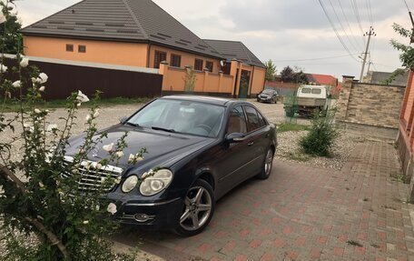 Mercedes-Benz E-Класс, 2002 год, 600 000 рублей, 1 фотография