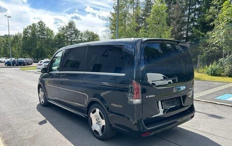 Mercedes-Benz V-Класс, 2024 год, 20 950 000 рублей, 2 фотография