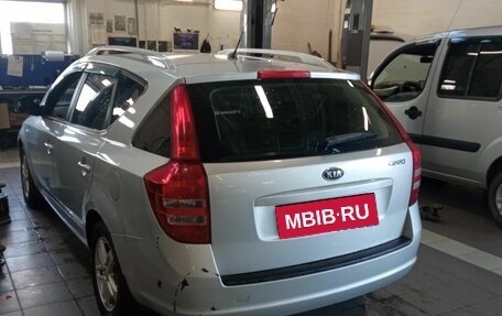 KIA cee'd I рестайлинг, 2009 год, 680 000 рублей, 4 фотография