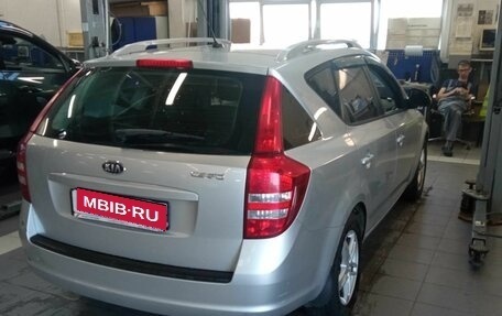 KIA cee'd I рестайлинг, 2009 год, 680 000 рублей, 3 фотография