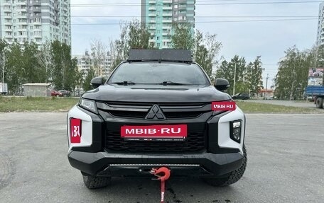 Mitsubishi L200 IV рестайлинг, 2021 год, 3 920 000 рублей, 4 фотография